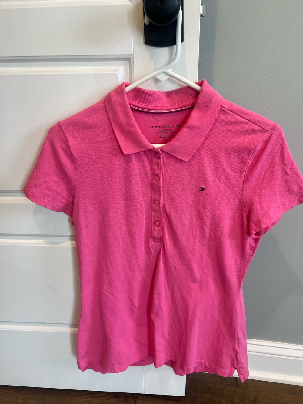 Women’s Tommy Hilfiger Bright Pink Short Sleeve Polo-Size Small